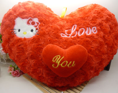 可爱心形靠垫 抱枕 结婚/情人节礼物 沙发汽车靠垫