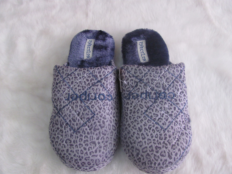 全男士居家可爱女男冬天保暖家居情侣棉拖鞋 毛拖鞋