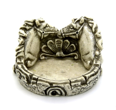 古典工艺创意烟缸 马图腾烟灰缸摆件家居摆设 -白双马烟缸