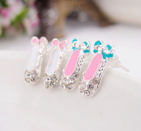 新款精美时尚可爱精巧满钻芭蕾舞鞋蝴蝶结耳钉 韩国芭蕾舞鞋耳钉