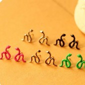 欧美小饰品批发 个性复古荧光色蛇耳钉 耳饰荧光色糖果色小蛇耳钉