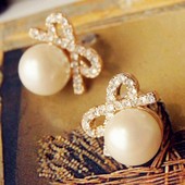 时尚韩版 新款满钻蝴蝶结 圆润珍珠耳钉