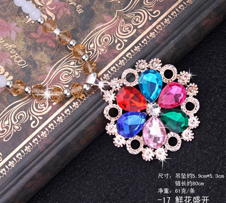 416【白珠链】鲜花盛开佛珠毛衣链 韩国可爱百搭长款水晶项链