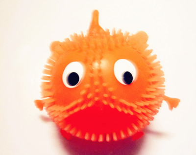 新款卡通闪灯刺猬球