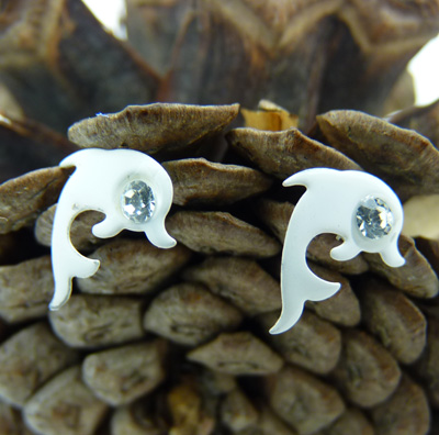 韩版时尚小兔耳扣闪亮带钻耳钉 耳饰