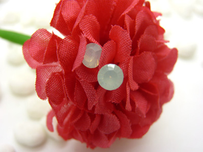 特价韩版防过敏水钻耳钉女 气质耳饰时尚潮流耳针 水晶耳钉水钻耳饰品