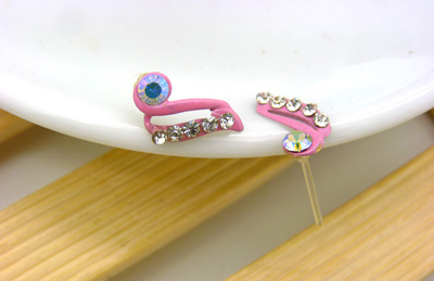 防过敏韩版耳钉 时尚个性镶钻耳钉韩国耳环 女士耳钉