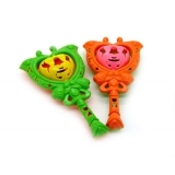 正版宝宝玩具小摇铃 环保塑料手摇铃 双心摇铃婴幼儿童玩具 -摇铃588