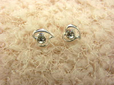 韩国饰品时尚个性爱心耳钉 锆石超闪耳钉耳环 防过敏耳饰品 合金耳钉