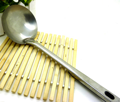 不锈钢长柄大勺子  优质调羹勺 火锅厨具 厨房工具 圆勺