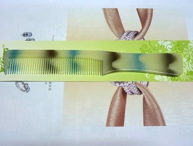 时尚仿玉梳子（细）