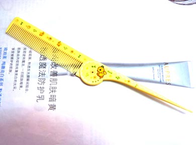 可爱卡通分针折叠梳（240）