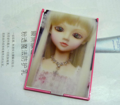 可爱美女  眨眼长方镜带梳（110）