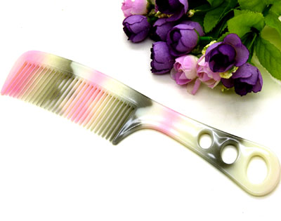 创意彩色梳 家用梳  时尚发梳 日用梳----仿玉三孔梳