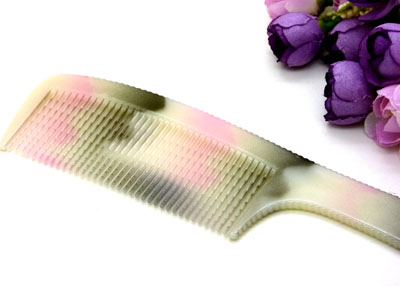 创意彩色梳 化妆梳 时尚发梳 日用梳----仿玉单孔梳