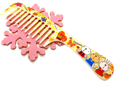 时尚彩色耐摔梳 直发梳 化妆梳 日用梳 宽齿梳----1024梳