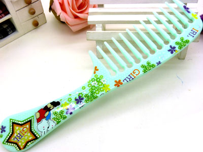 时尚彩色耐摔梳 直发梳 化妆梳 日用梳 宽齿梳----1024梳