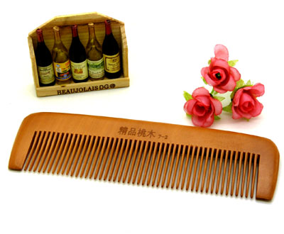 时尚发梳 耐热防静电 家用梳  日用梳----精品桃木7-2梳