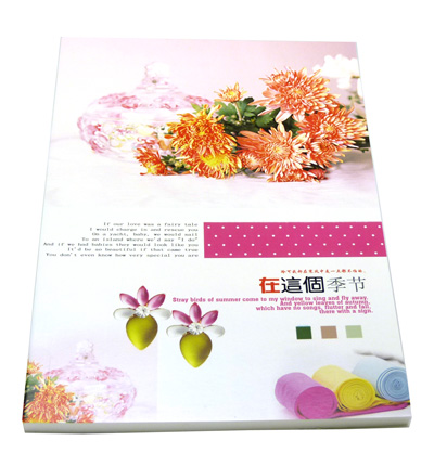 红色街角笔记本 七色伞卡通本子 卡抄本 记事本 记录本 300#