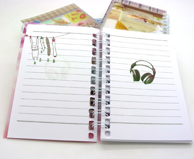 英语记事本50k笔记本 甜美缤纷乐园便条记事 可爱线圈本