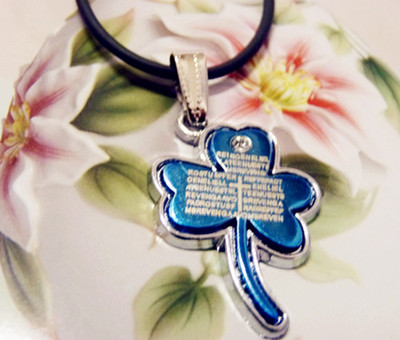 双叶幸运草吊坠/男士男生男款/带黑色皮绳/时尚项链