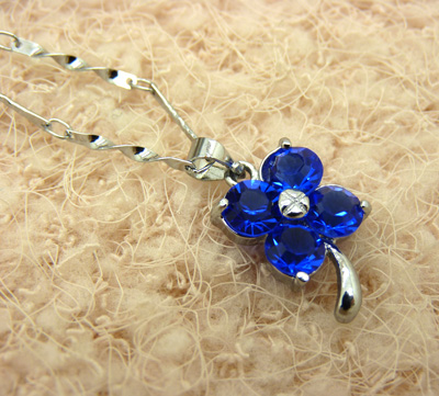 水晶石系列  镶钻新款项链