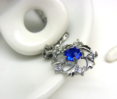 新款项链 永久保色 合金水钻 水晶石