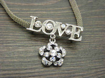 合金镶水钻项链 锁骨链 甜美时尚女款 韩版潮流项链 -最新款合金水钻项链