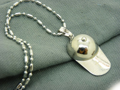 高档韩版时尚男士女士首饰品吊坠挂饰 -藏银钛钢项链	