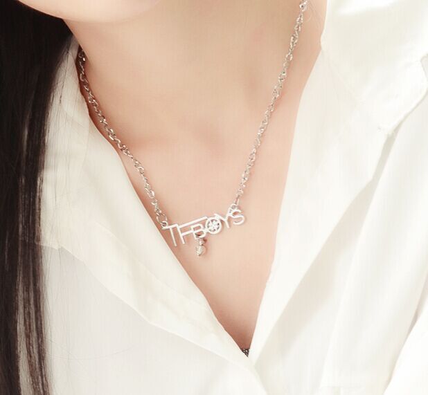 藏银合金日韩潮流 吊坠项链女 合金镶钻锁骨链送情侣礼物（赠礼盒）	