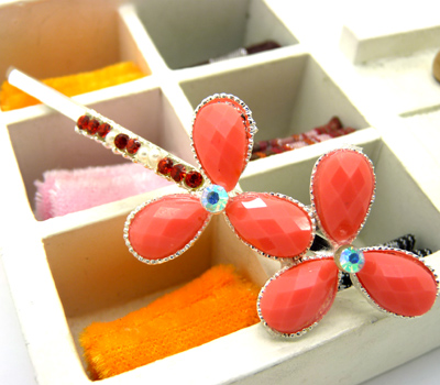 六叶草发饰 合金珍珠 合金钻压夹 