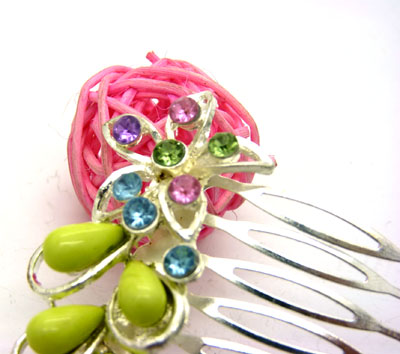 韩版水钻透明色珍珠花朵镶钻发梳 发梳