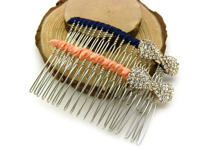 韩版布艺水钻蝴蝶盘发插梳刘海发梳-合金锆石布艺发梳