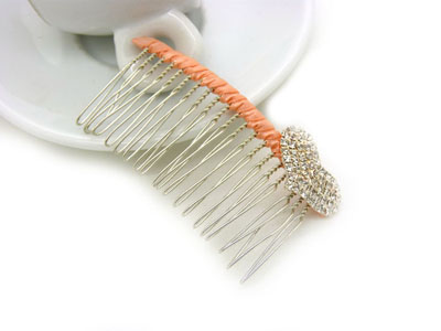 韩版布艺水钻蝴蝶盘发插梳刘海发梳-合金锆石布艺发梳