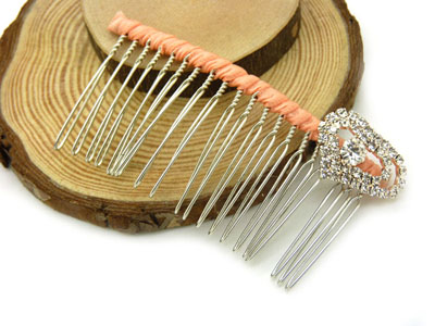 韩版布艺水钻蝴蝶盘发插梳刘海发梳 -合金锆石布艺发梳	