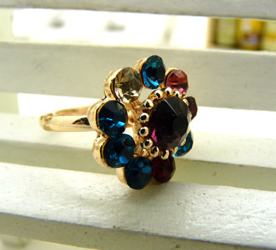 高档奥地利水钻 镶钻水晶戒指永不退色持久保色---戒指