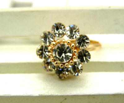 高档奥地利水钻 镶钻水晶戒指  永不退色持久保色---戒指