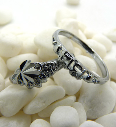 韩版 潮人姐妹钛钢戒指 情侣戒指姐妹指环