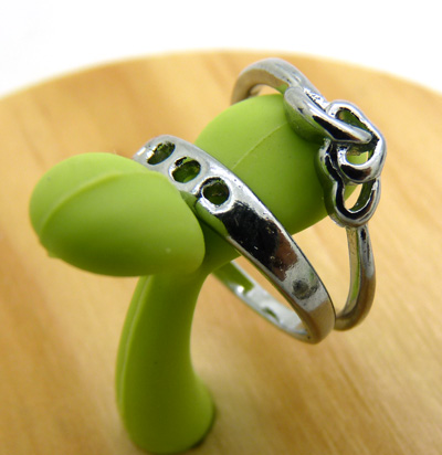 韩版 潮人姐妹钛钢戒指 情侣戒指姐妹指环	