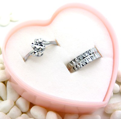 韩版永恒爱简约男女潮人指环 钛钢时尚戒子 礼品盒装	