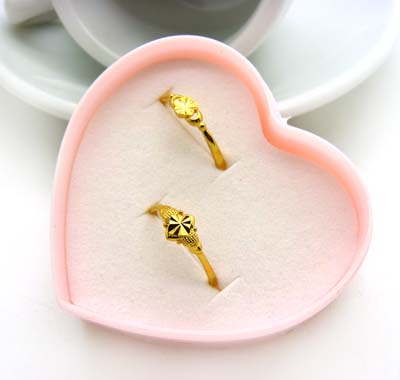 终身保色黄金男戒女戒情侣金戒指 满天星车花戒指 潮流戒指（7*7）