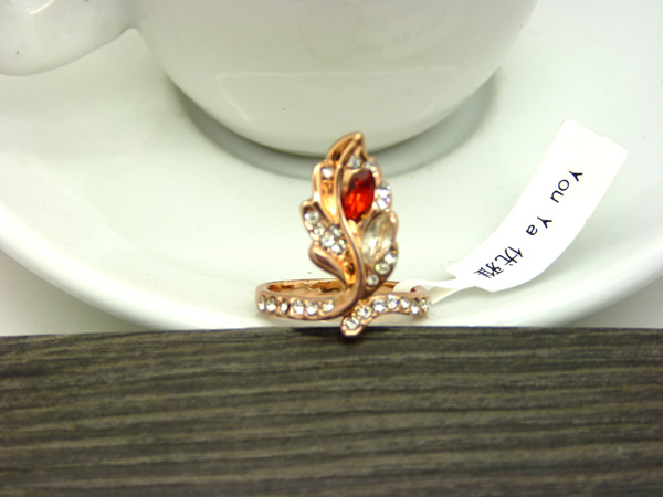 电镀玫瑰金 几何元素春夏款戒指 镶钻 女 韩版赠送3个精美戒指盒