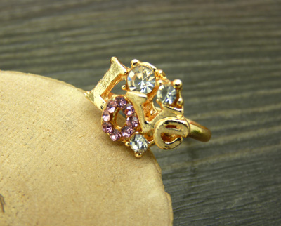 保色镀玫瑰金戒指 女潮人指环宝石镶钻时尚戒 装饰品戒指