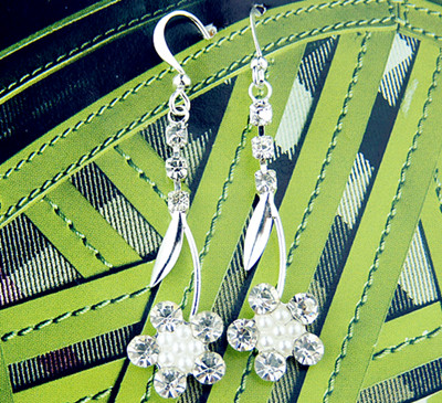 日韩饰品/水钻合金/保色耳饰