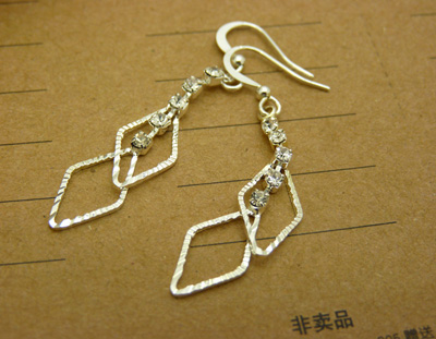 韩版百搭耳坠 个性耳环精致首饰瑞士闪钻耳饰 -耳钉