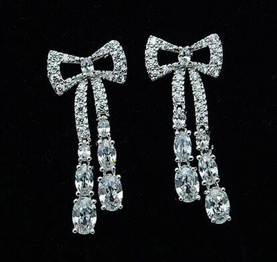 日韩精致时尚气质水钻耳钉耳环耳挂 女防过敏耳饰品	