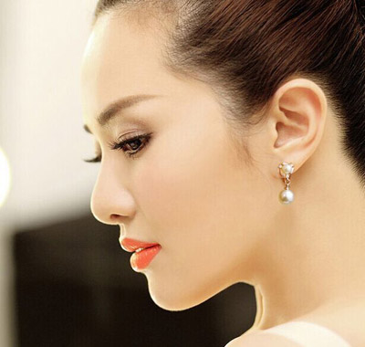  日韩精致时尚气质水钻耳钉耳环耳挂 女防过敏耳饰品