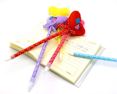 生日礼品文具学生奖品 毛绒玩具圆珠笔 可爱卡通笔 毛绒笔	