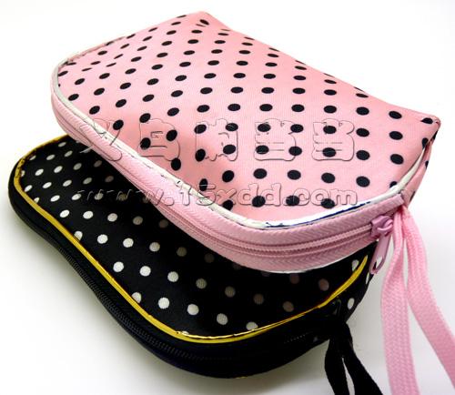 新款可爱点点PU化妆包 手拿包 女式收纳包 零钱包