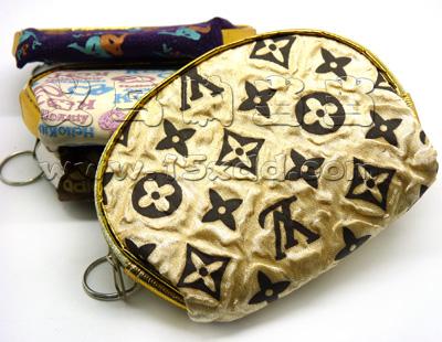 时尚质感半月款化妆包 半月形韩版 零钱包手机化妆包	